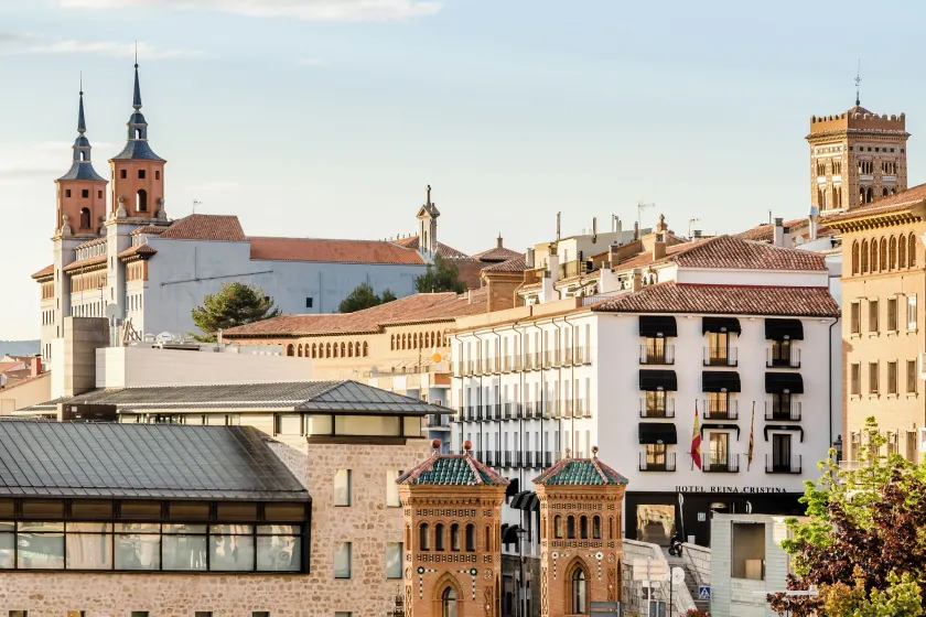 Hotel Reina Cristina - Image 1