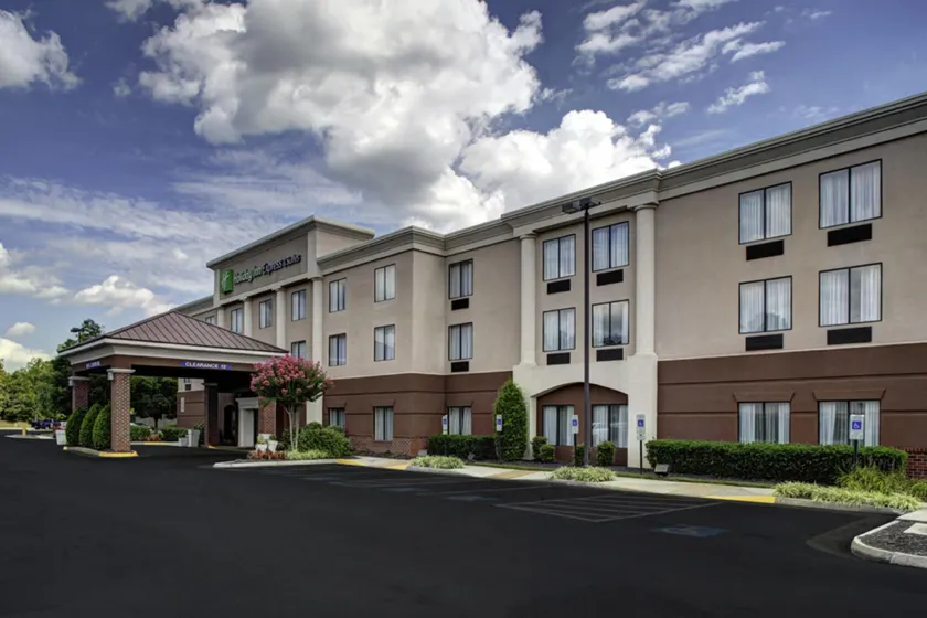 Holiday Inn Express Ashland by IHG - Image 1