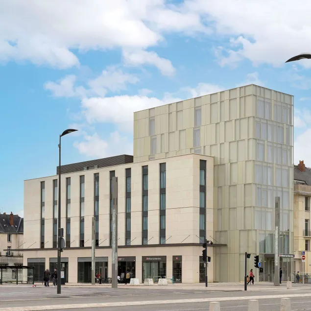 Hilton Garden Inn Tours Centre - Image 1