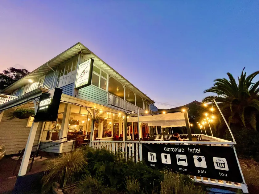 Ōtoromiro Hotel - Image 1