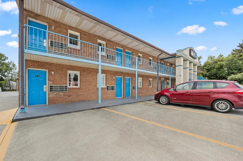 Americas Best Value Inn - Roxboro - Image 1