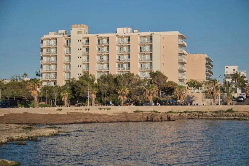 BQ Apolo Hotel - Image 1