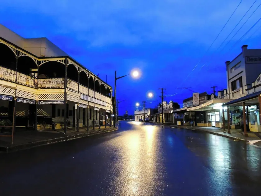 The Old Vic Hotel - Image 1