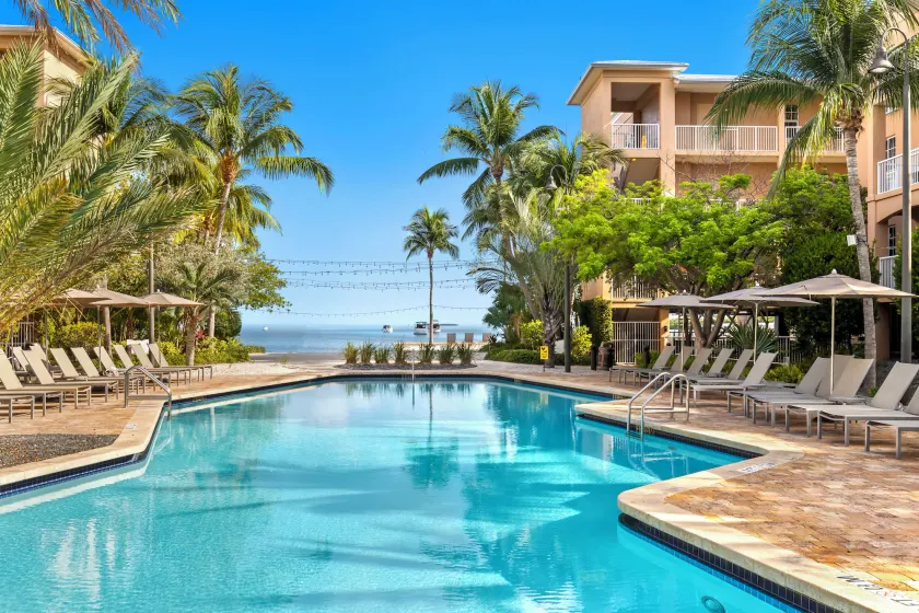 Beachside Resort & Residences - Image 1