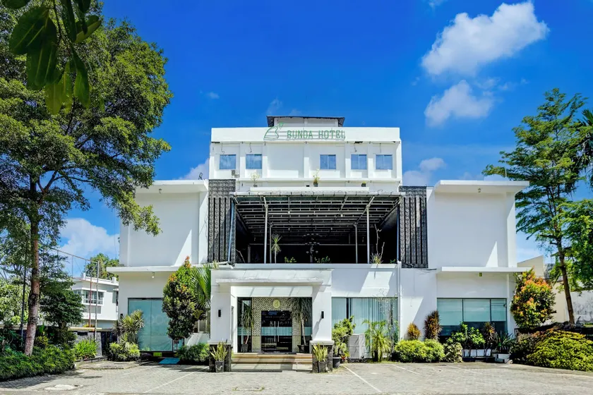 Townhouse Oak Padang near RTH Imam Bonjol - Image 1