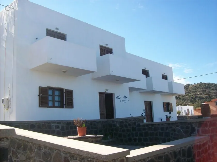 Pali Nisyros Hotel - Image 1