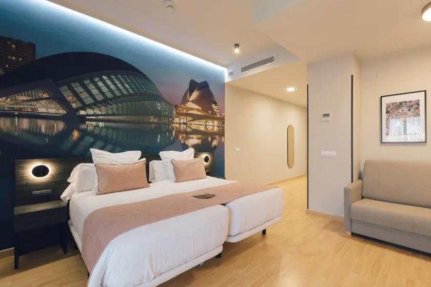Palau Suites & Apartments - Image 1