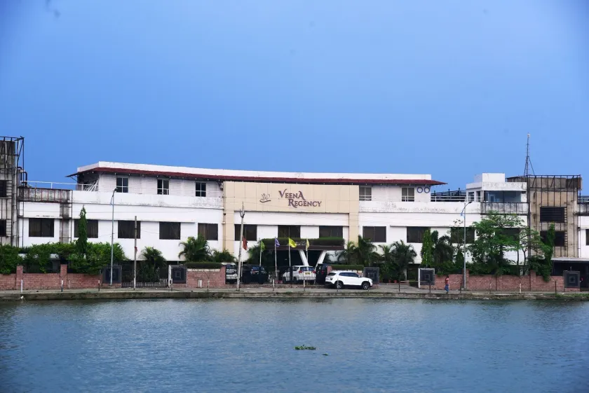 VEENA REGENCY - Image 1