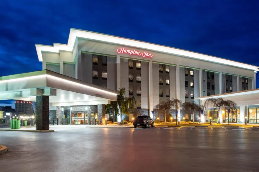 Hampton Inn Williamsport-Downtown - Image 1