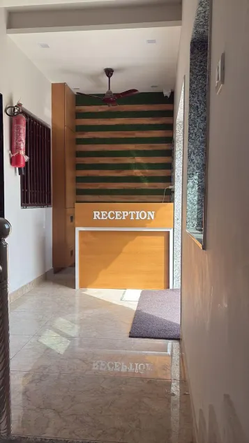 Hotel Darshan Palace - Near Dwarka Railway Station & Shree Dwarkadhish Temple - Image 1