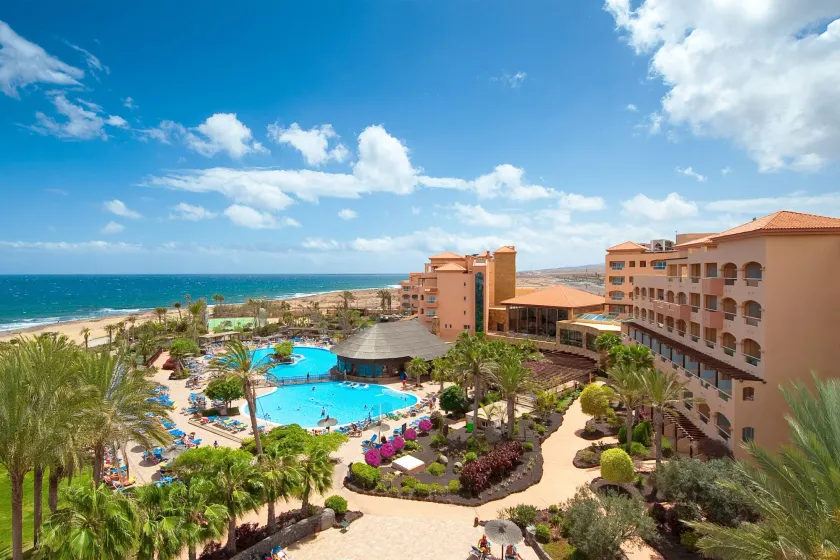 Elba Sara Beach & Golf Resort - Image 1