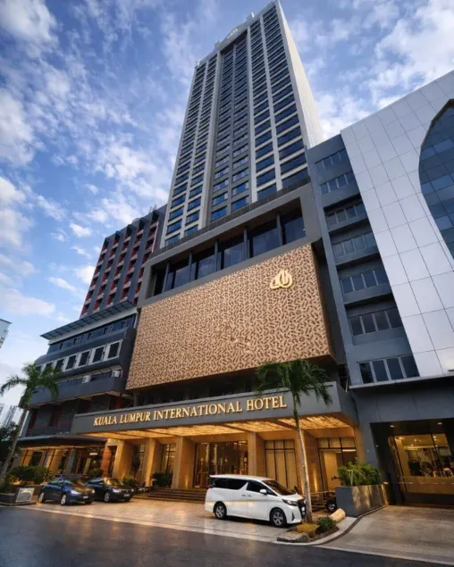KL International Hotel - Image 1