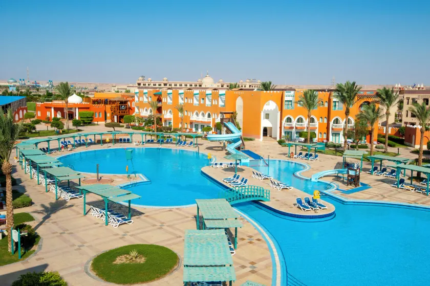 Sunrise Garden Beach Resort - Image 1
