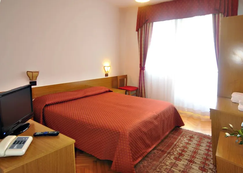Hotel Dolomiti - Rum