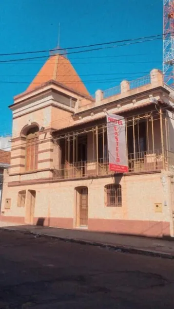 Hotel Castelo - Image 1