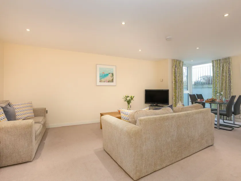 Golden Sands - Image 1