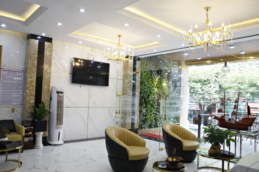 Anh Nguyet Da Nang Hotel - Image 1