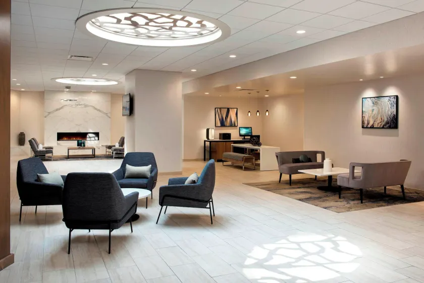 Delta Hotels by Marriott Utica - Image 1