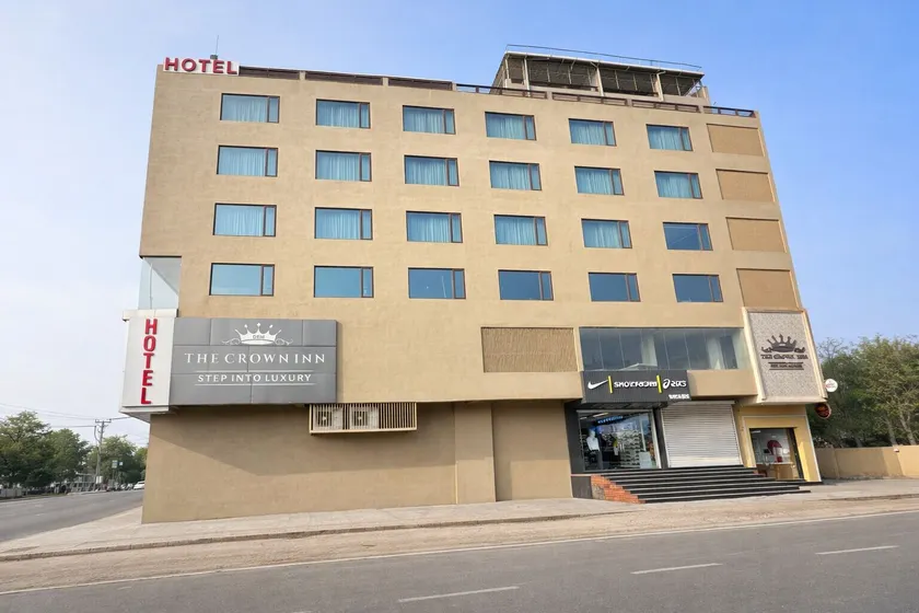 Hotel The Crown Inn Jhunjhunu - Image 1