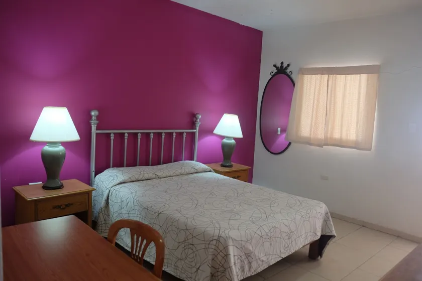Motel El Nido - Image 1