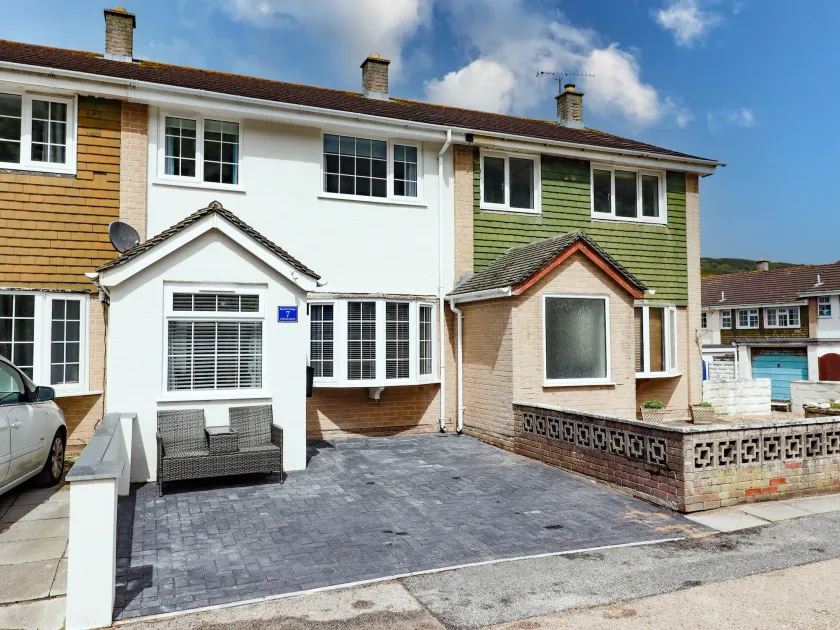 Surf Cottage - Image 1