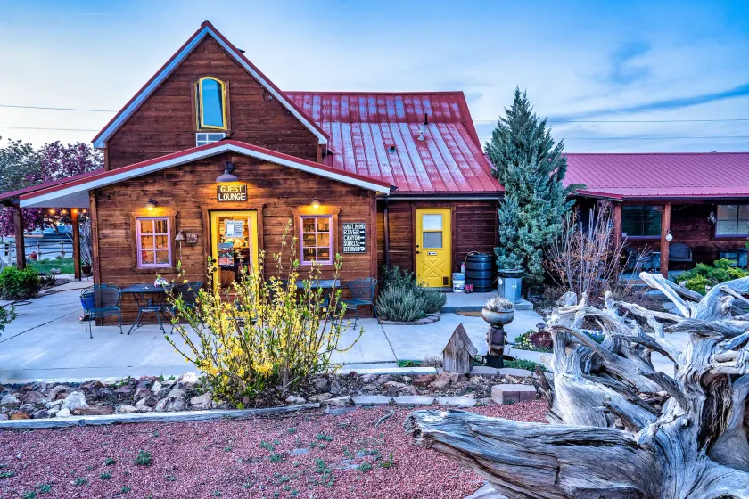 The Loubird Inn - Image 1