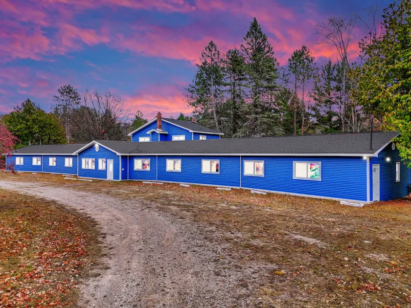 The Blue Anchor at Houghton Lake - Image 1