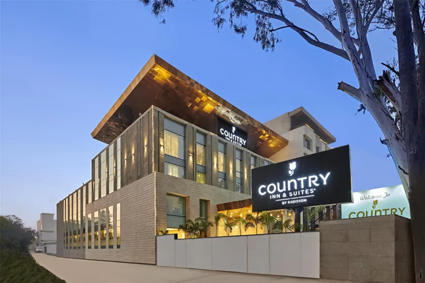 Country Inn & Suites by Radisson Chandigarh Zirakpur - Image 1