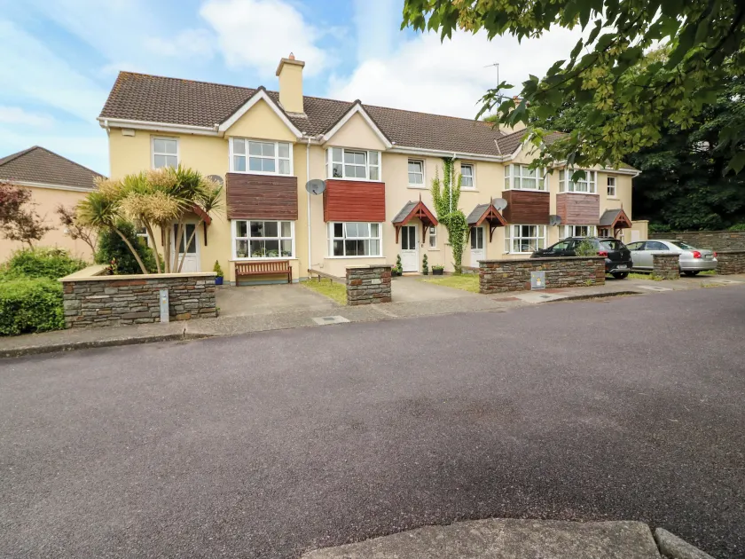 23 Cois Caol - Image 1