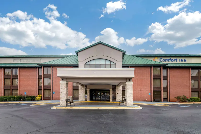 Comfort Inn Matthews / Charlotte - Image 1