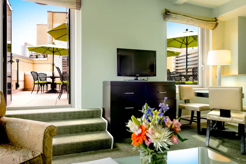 Hotel Beacon - Image 1