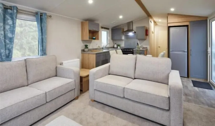 Cayton Bay Kestrel40 MG Kestrel Rentals - Image 1