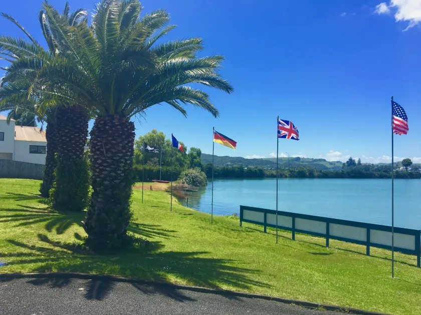 Raglan Palm Beach Motel - Image 1