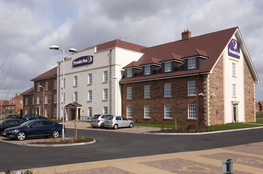 Premier Inn Bedford South - A421 - Image 1
