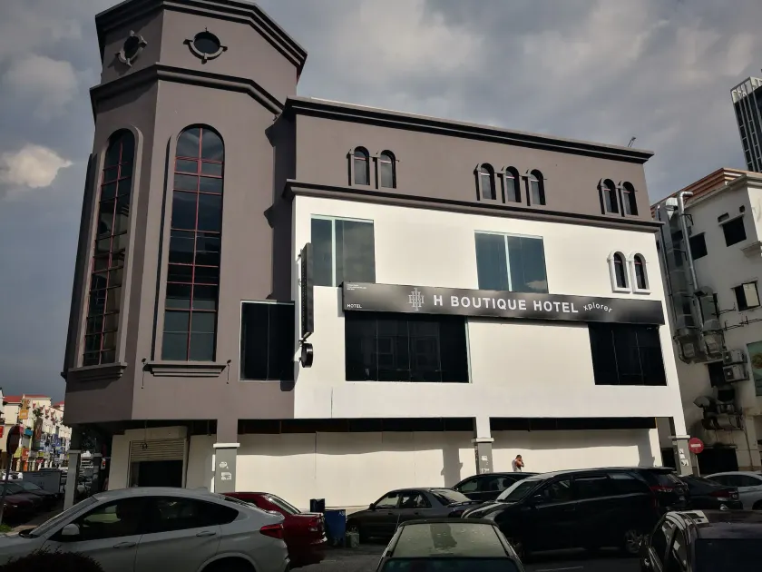 H Boutique Hotel Xplorer Kota Damansara - Image 1