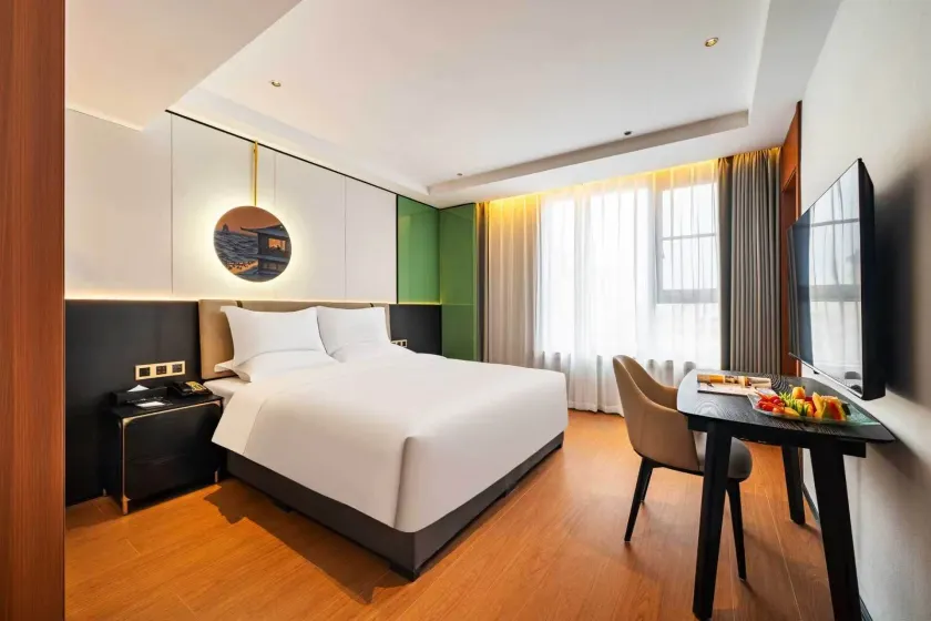 Rongzhen International Hotel - Zhonglou Drum Tower Branch - Image 1