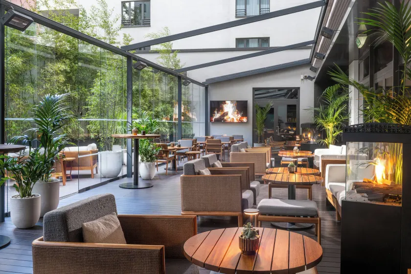 SANA Berlin Hotel - Image 1