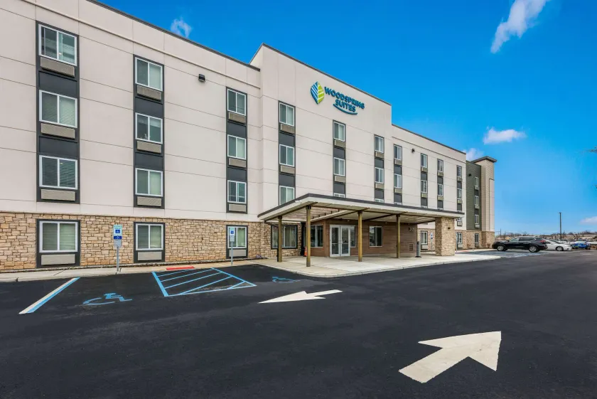 WoodSpring Suites Linden - Image 1