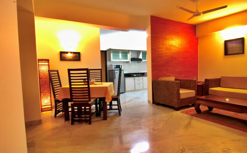 Maple Suites Serviced Apartments - Image 1