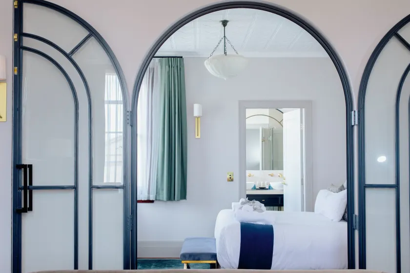 Tattersalls Boutique Hotel Armidale - Image 1