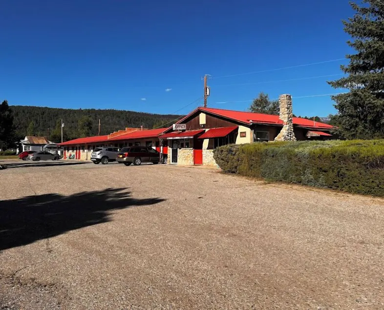 Historic Mora Inn & RV Park - Image 1