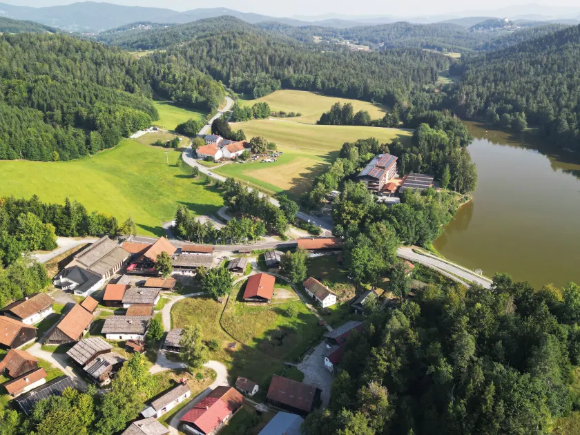 Das Dreiburgensee Naturhotel & Spa im Bayrischen Wald - Image 1