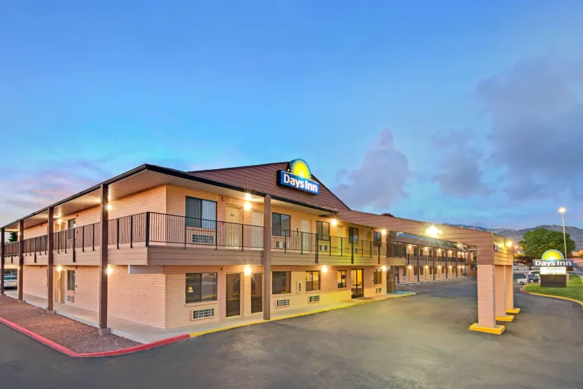 Days Inn by Wyndham East Albuquerque 'Newly Renovated' - Image 1