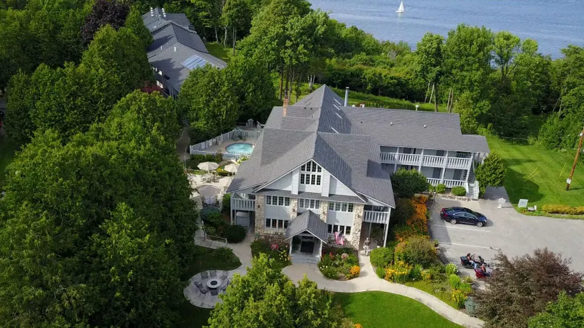 Country House Resort - Image 1