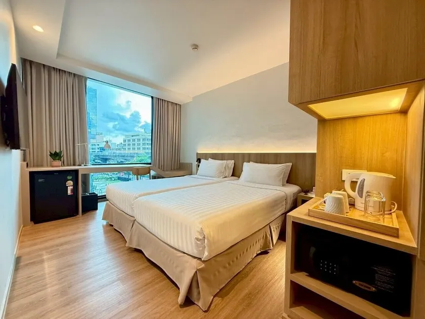 VIC 3 Bangkok Hotel - Image 1