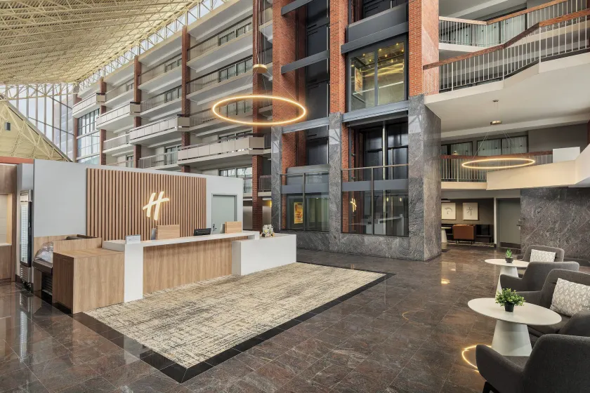Holiday Inn Oakville Centre by IHG - Image 1