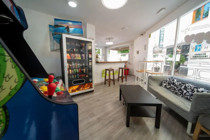 Be Happy Hostel - Albergue en el centro de Nerja - Lobby