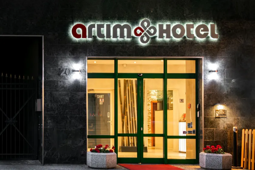 Artim Hotel - Image 1