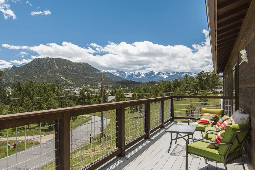 Coyote Mountain Lodge - Image 1