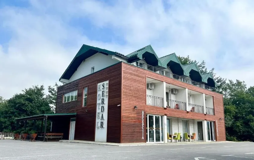 Hotel Serdar - Image 1
